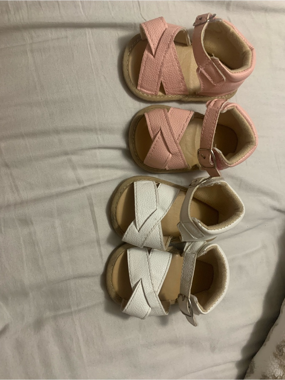 Kids Cross-Strap Sandals - Pink & White
